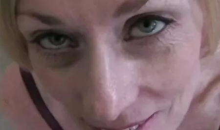 sexy Füße & High neue deutsche fickfilme Heels im Auto