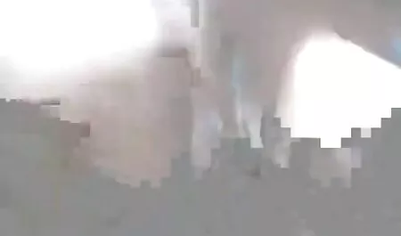 2 alte Kerle bekommen Küken fickfilme mutter sohn mit riesigen Titten, um sich für sie auszuziehen