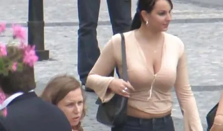 Trio hd fickfilme von Göttinnen mit großen Titten öffnen sich gegenseitig