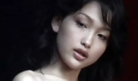 Reena Sky behaarte fickfilme Blowjob