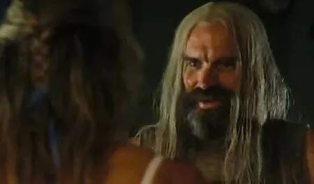 Zwei hd fickfilm Blondinen zerstören einen weißen Schwanz