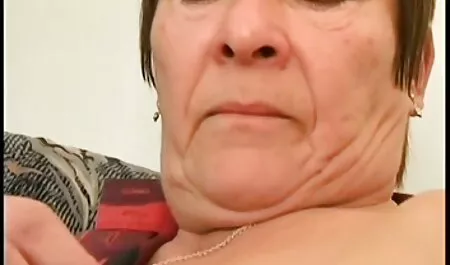 Oma und italienische fickfilme vier Jungen