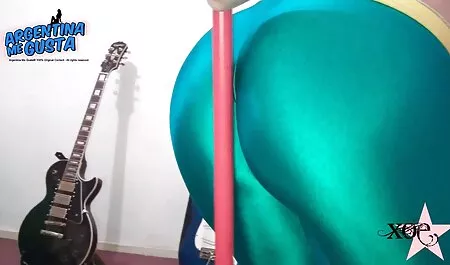 Candid Milf im Goldbikini hd fickfilme